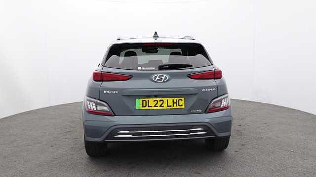 Hyundai KONA 64kWh Premium SUV 5dr Electric Auto (10.5kW Charger) (204 ps)