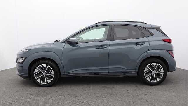 Hyundai KONA 64kWh Premium SUV 5dr Electric Auto (10.5kW Charger) (204 ps)