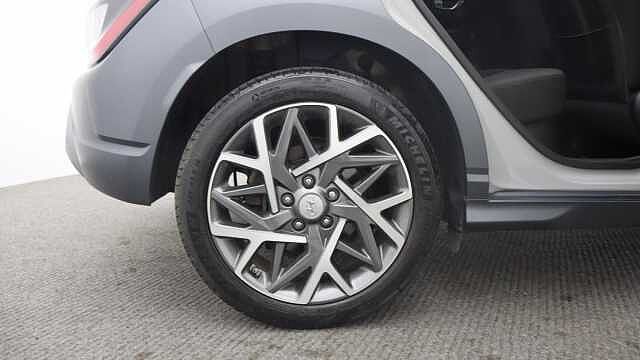Hyundai KONA 1.6 h-GDi Premium SUV 5dr Petrol Hybrid DCT Euro 6 (s/s) (141 ps)