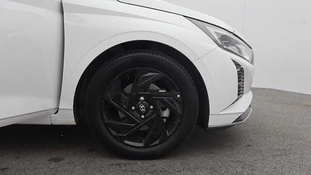 Hyundai i20 1.0 T-GDi Black Line Hatchback 5dr Petrol Manual Euro 6 (s/s) (90 ps)