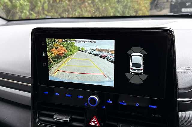 Hyundai Ioniq 1.6 GDi Plug-in Hybrid Premium SE 5dr DCT