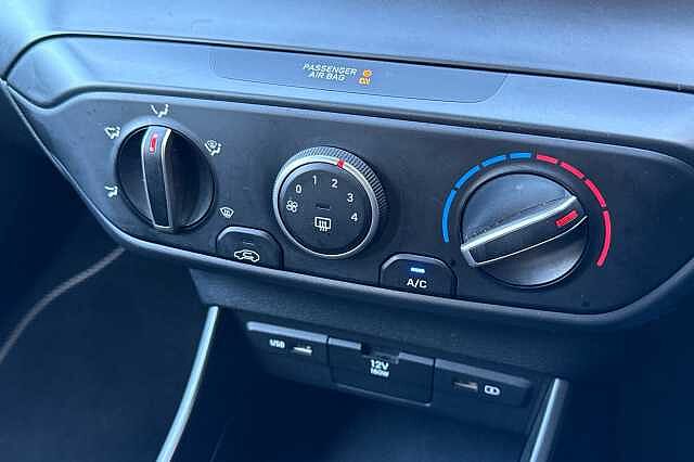 Hyundai I20 1.0T GDi 48V MHD SE Connect 5dr Dragon Red