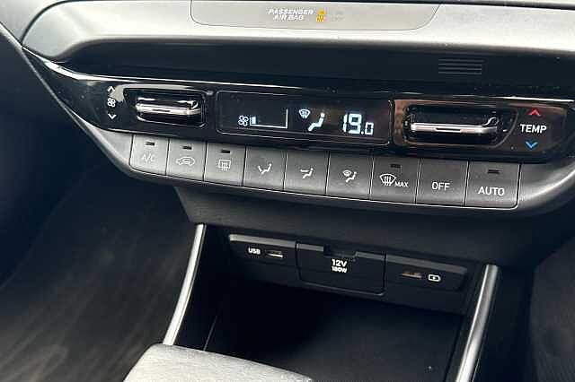 Hyundai I20 1.0T GDi 48V MHD Premium 5dr DCT Dragon Red