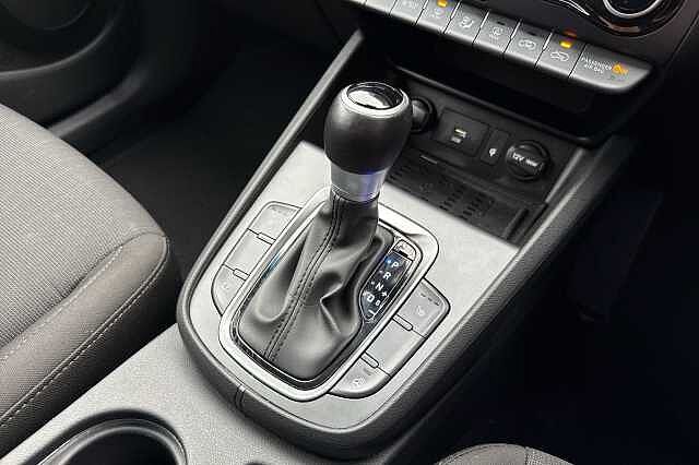 Hyundai KONA 1.6 GDi Hybrid Premium 5dr DCT Surfy Blue