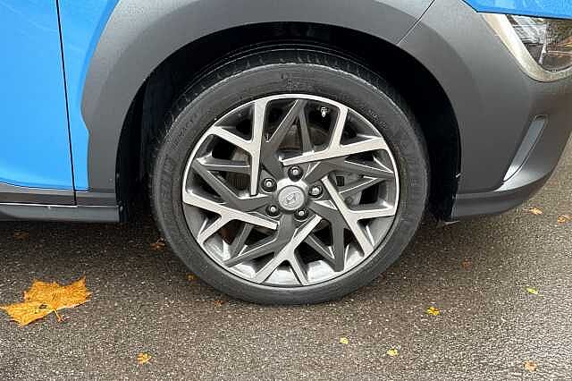 Hyundai KONA 1.6 GDi Hybrid Premium 5dr DCT Surfy Blue