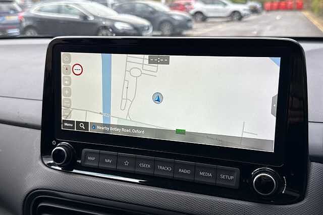 Hyundai KONA 1.6 GDi Hybrid Premium 5dr DCT Phantom Black