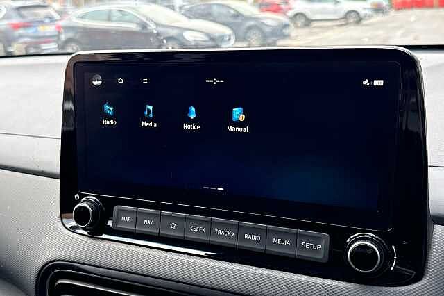 Hyundai KONA 1.6 GDi Hybrid Premium 5dr DCT Phantom Black