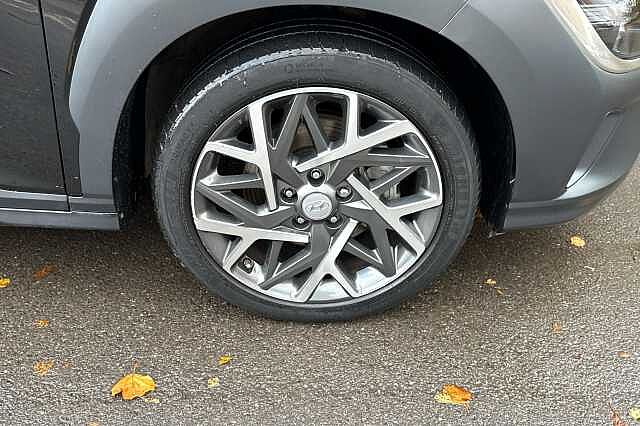 Hyundai KONA 1.6 GDi Hybrid Premium 5dr DCT Phantom Black