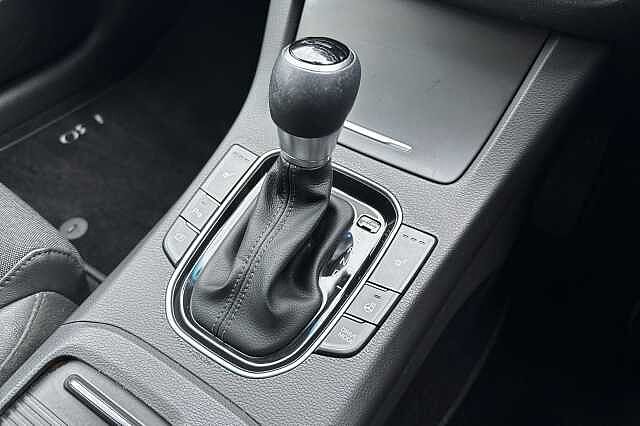 Hyundai i30 T-GDI PREMIUM MHEV