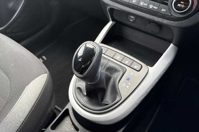 Hyundai I10 MPI PREMIUM Mangrove Green