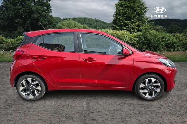 Hyundai I10 ADVANCE Dragon Red