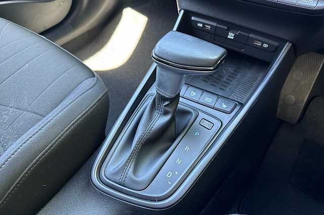 Hyundai Bayon T-GDI PREMIUM DCT MHEV