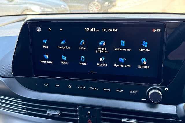 Hyundai Bayon T-GDI PREMIUM DCT MHEV