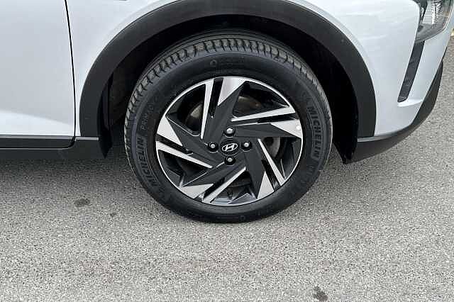Hyundai Bayon T-GDI SE CONNECT DCT MHEV