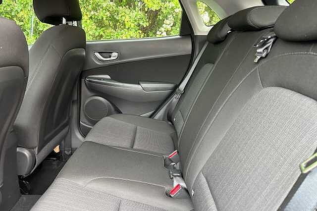 Hyundai Kona T-GDI SE CONNECT MHEV