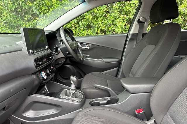 Hyundai Kona T-GDI SE CONNECT MHEV