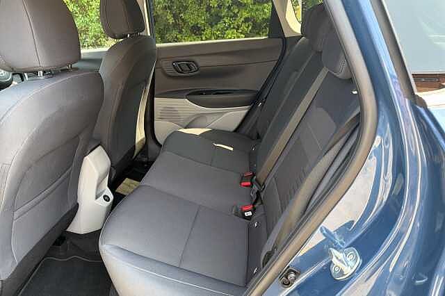 Hyundai BAYON T-GDI ULTIMATE DCT Vibrant Blue