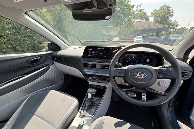 Hyundai BAYON T-GDI ULTIMATE DCT Vibrant Blue