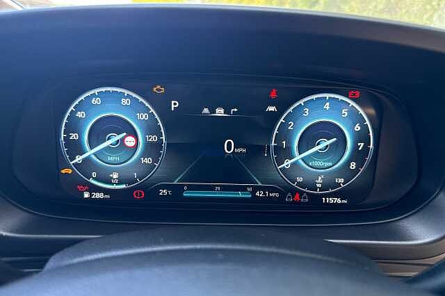 Hyundai Bayon T-GDI PREMIUM DCT MHEV