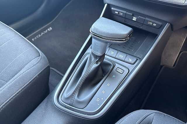 Hyundai Bayon T-GDI PREMIUM DCT MHEV