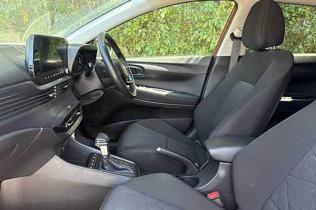 Hyundai Bayon T-GDI PREMIUM DCT MHEV