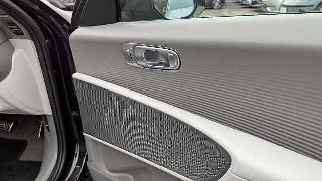 Hyundai Ioniq 6 Ultimate 77 kWh 228PS RWD