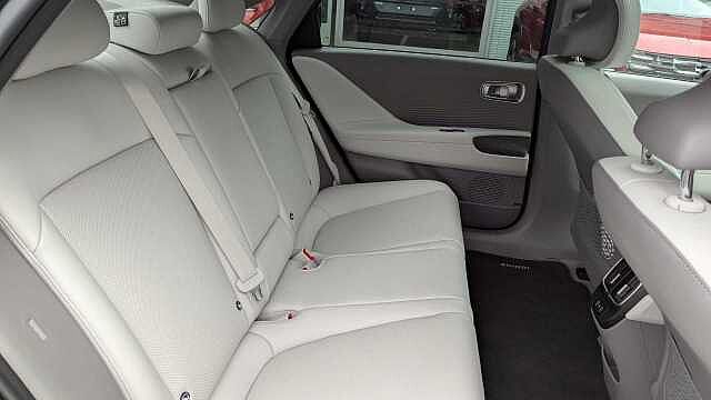 Hyundai Ioniq 6 Ultimate 77 kWh 228PS RWD