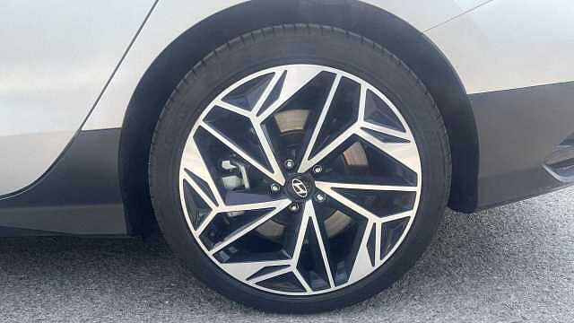 Hyundai Ioniq 6 Premium 77 kWh 228 PS RWD
