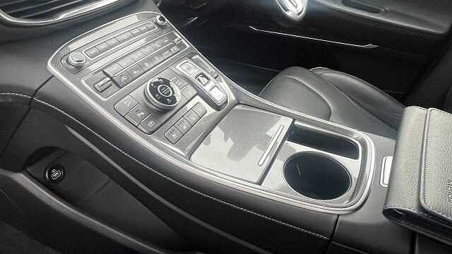 Hyundai SANTA FE Ultimate 1.6T 215PS Hybrid 4WD MY25 Black