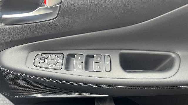 Hyundai SANTA FE Ultimate 1.6T 215PS Hybrid 4WD MY25 Black