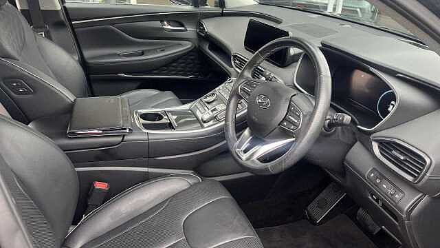 Hyundai SANTA FE Ultimate 1.6T 215PS Hybrid 4WD MY25 Black