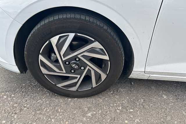 Hyundai i20 1.0T GDi Advance 5dr