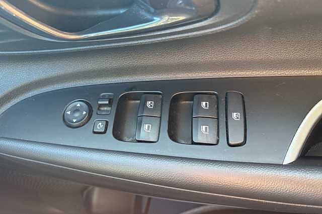 Hyundai i20 1.0T GDi 48V MHD Premium 5dr DCT