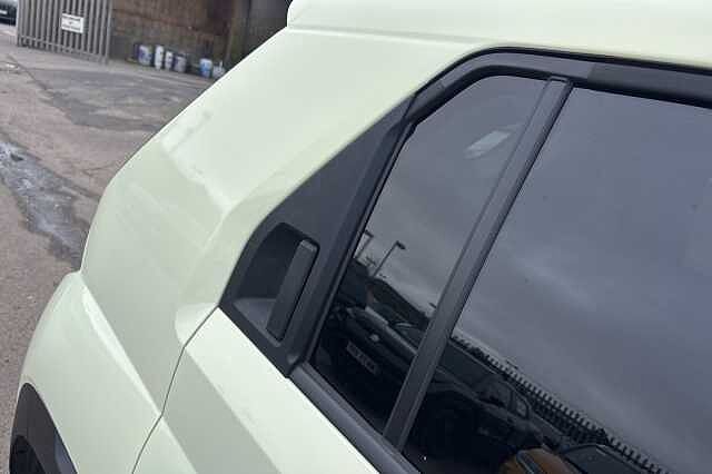 Hyundai INSTER 85kW 02 49kWh 5dr Auto Beige