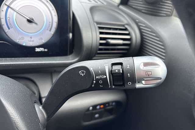Hyundai INSTER 85kW 02 49kWh 5dr Auto Beige