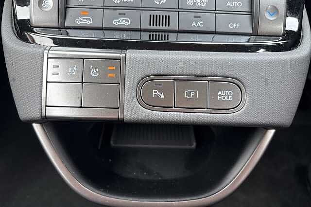 Hyundai INSTER 85kW 02 49kWh 5dr Auto Beige