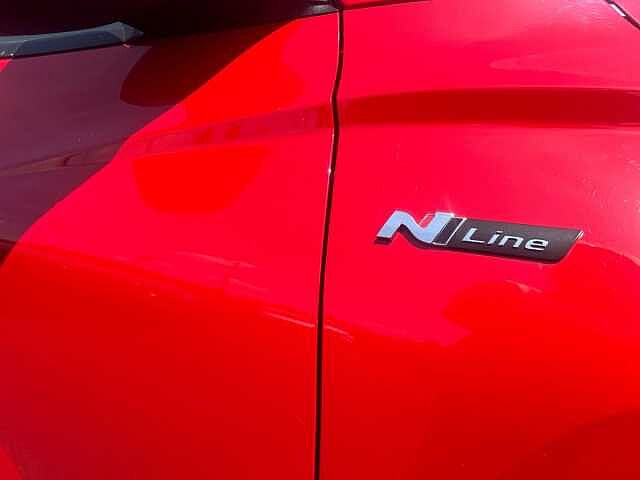 Hyundai TUCSON 1.6 TGDi Plug-in Hybrid N Line 5dr 4WD Auto Red