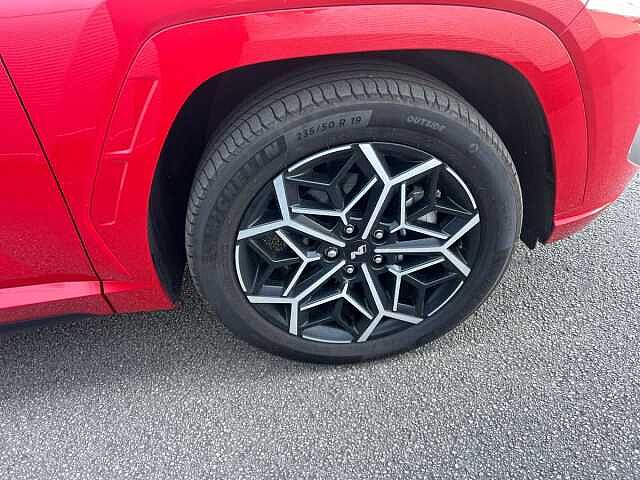 Hyundai TUCSON 1.6 TGDi Plug-in Hybrid N Line 5dr 4WD Auto Red