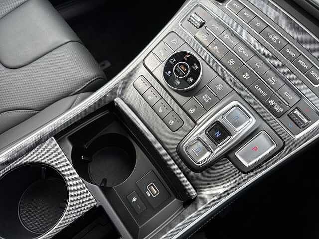 Hyundai Santa Fe 1.6 TGDi Plug-in Hybrid Ultimate 5dr 4WD Auto