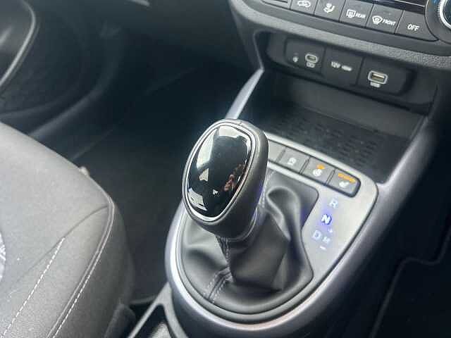 Hyundai I10 1.0 [63] Premium 5dr Auto [Nav] White