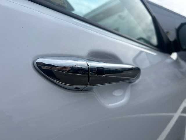 Hyundai I10 1.0 [63] Premium 5dr Auto [Nav] White