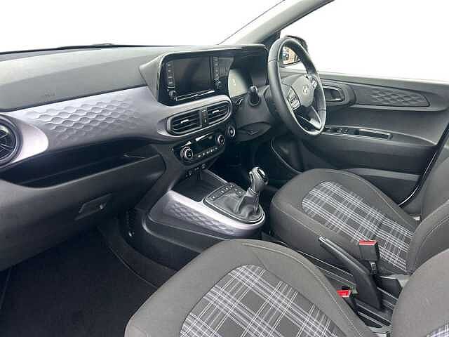 Hyundai I10 1.0 [63] Premium 5dr Auto [Nav] White