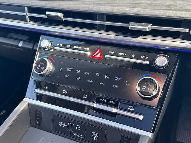 Hyundai SANTA FE 1.6 TGDi 239 Hybrid Ultimate 5dr Auto Silver