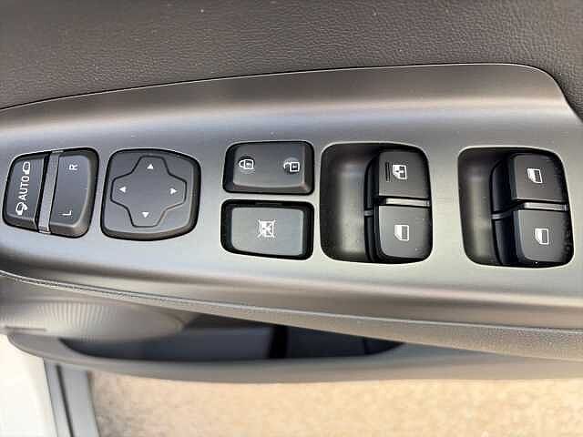 Hyundai KONA 1.0 TGDi 48V MHEV Ultimate 5dr White