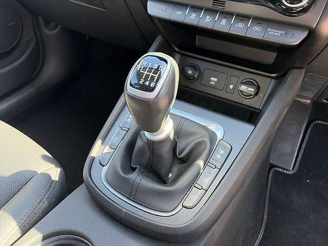 Hyundai KONA 1.0 TGDi 48V MHEV Ultimate 5dr White