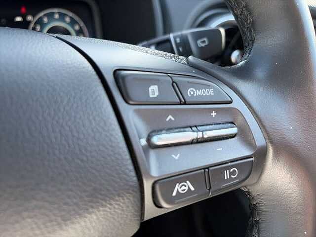 Hyundai KONA 1.0 TGDi 48V MHEV Ultimate 5dr White