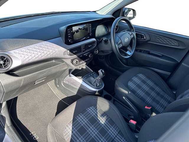Hyundai i10 1.2 [79] Premium 5dr Auto [Nav]