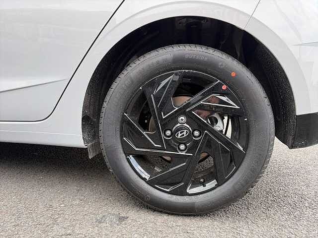 Hyundai i20 1.0T GDi 90 Black Line 5dr