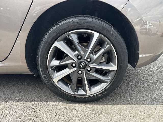 Hyundai i30 1.0T GDi Premium 5dr DCT