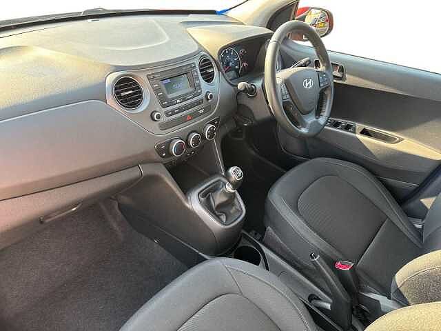 Hyundai I10 1.0 SE 5dr Red